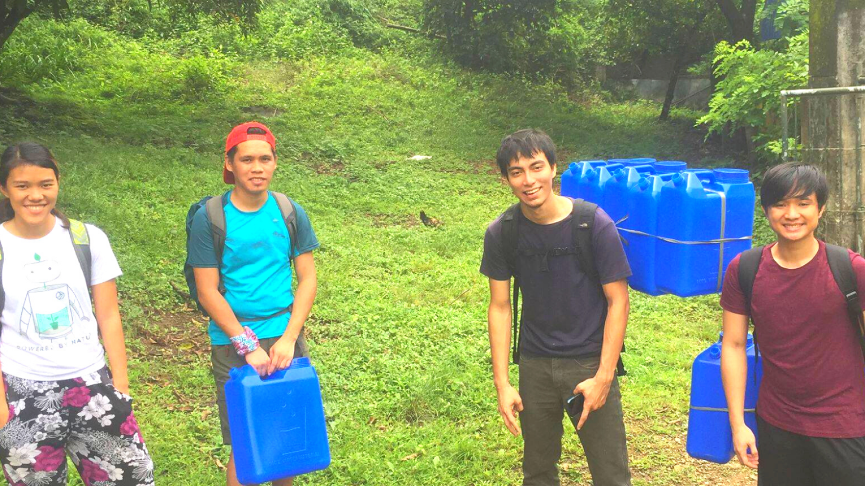 We brought 15 water containers and trekked to Sitio Macantog for the first time.