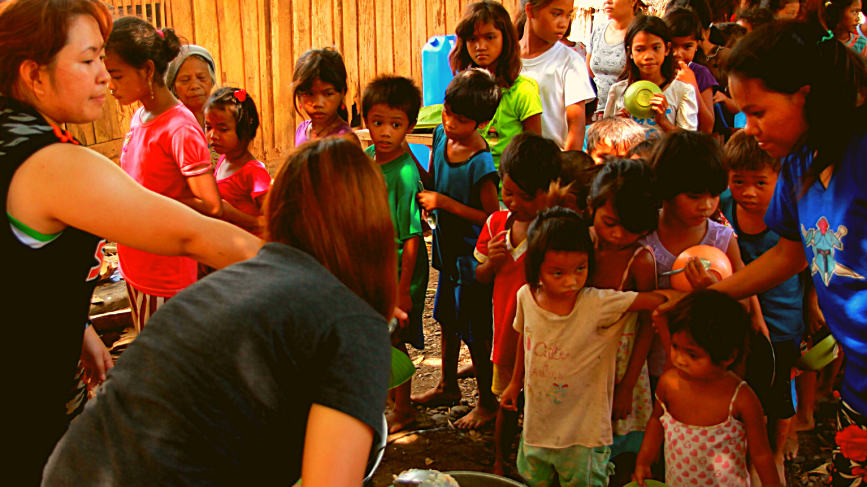 We gave school supplies, slippers and a delicious soup for the children of the community.